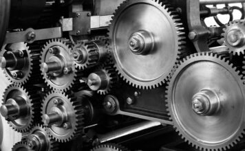 Dlaczego koła huczą?