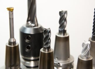 Ile kosztuje frezowanie blatu kuchennego?